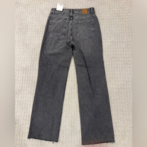 NWT! Zara Women’s Grey Denim Straight Fit Jeans - Picture 3 of 5